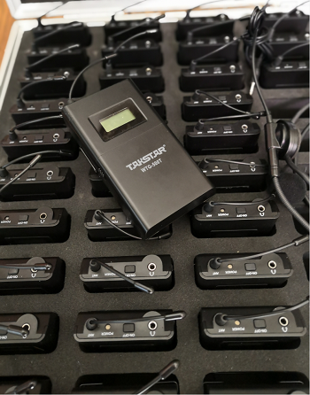 同傳設(shè)備(圖2) 同傳設(shè)備(圖2)